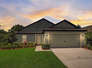 668 Chatham Walk Dr, Ruskin, FL 33570