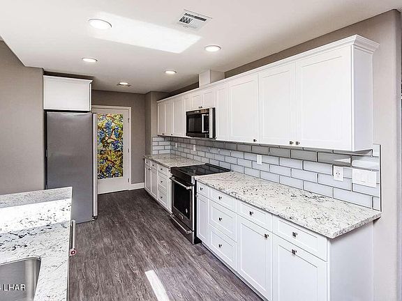 3rd image of 2370 Ajo Dr