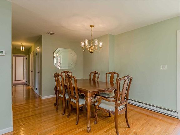 3rd image of 104 Flair Ct E