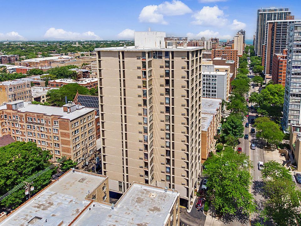 1st image of 5740 N Sheridan Rd APT 17C