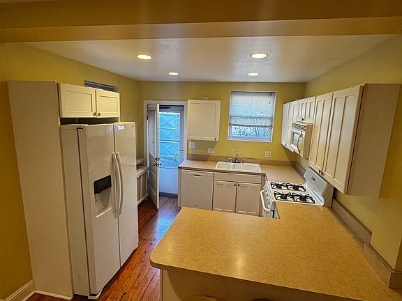 2nd image of 1518 S 13th St #1