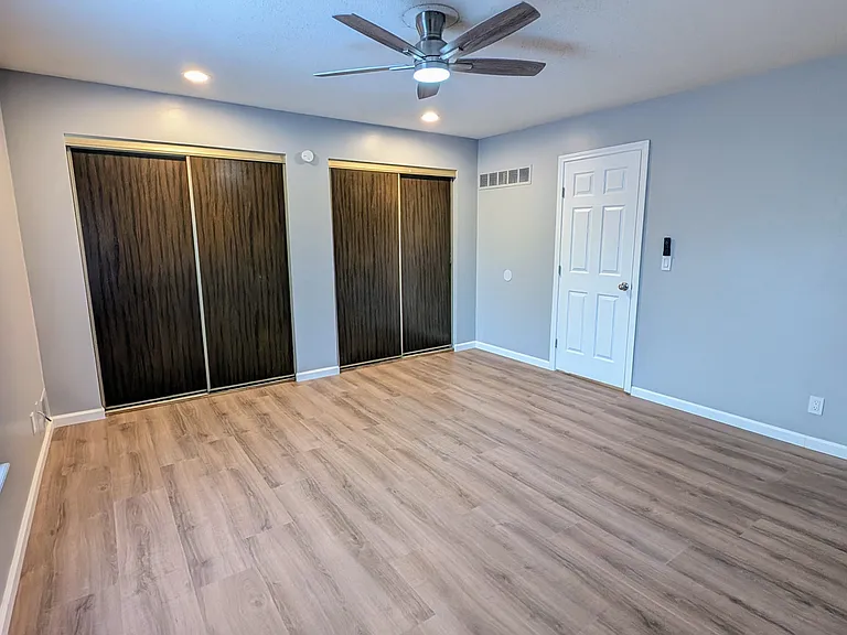 8324 Robinson St — Photo 4