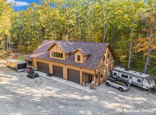 5837 Timber Bluff Trl, Fennville, MI