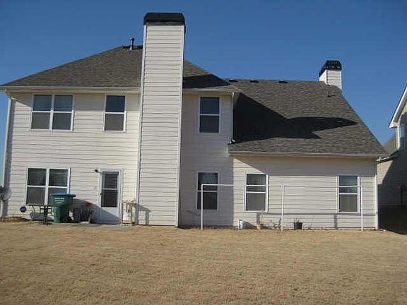 3rd image of 915 Southfork Dr