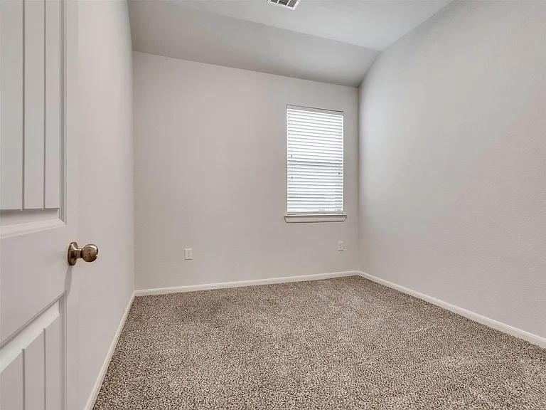 10026 Thicket Park Ln — Photo 28