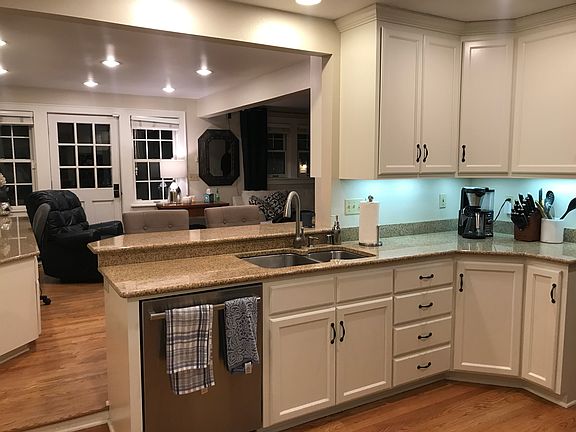 Open concept kitchen 