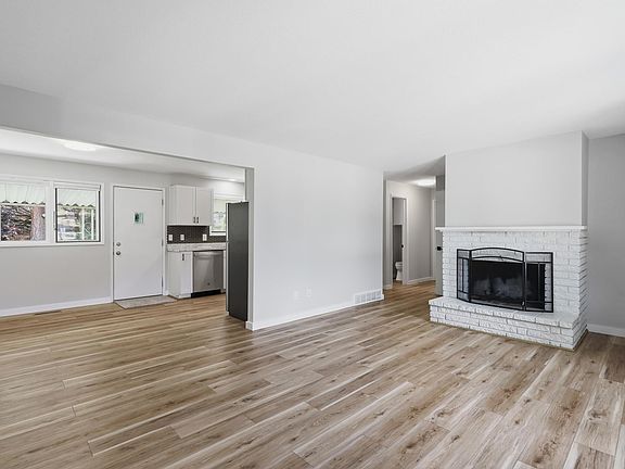 4th image of 902 N Wilbur Rd #904