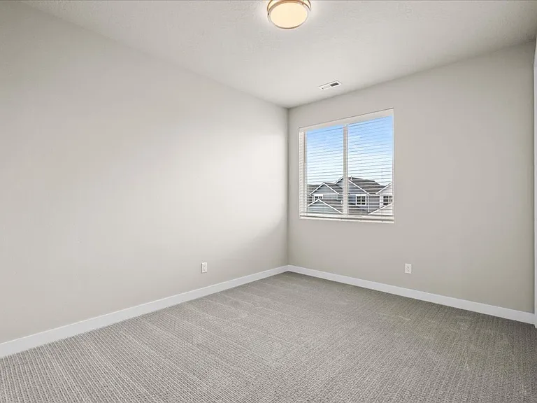 5209 E Hope Ave — Photo 29