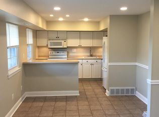 35 Kearney Dr, North Wales, PA 19454