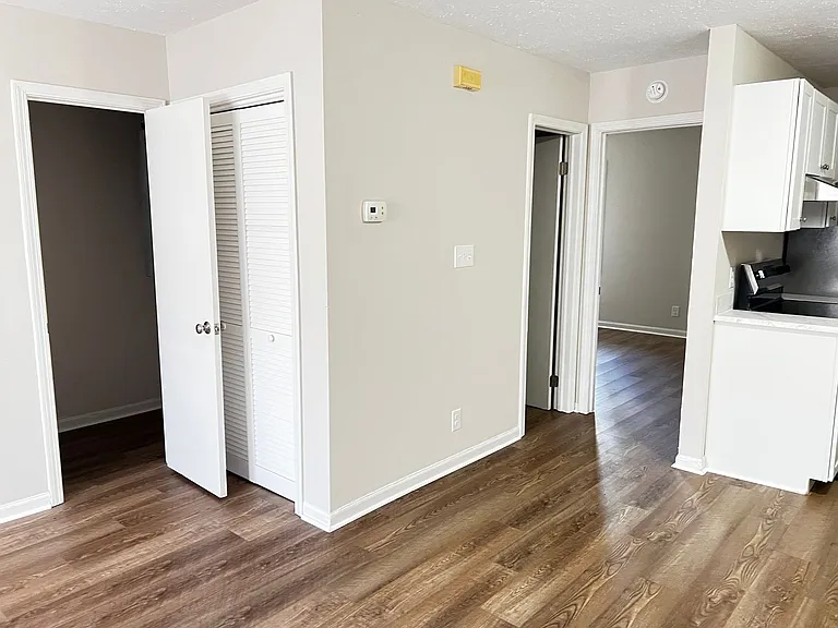 209 Cedar St #D3 — Photo 8