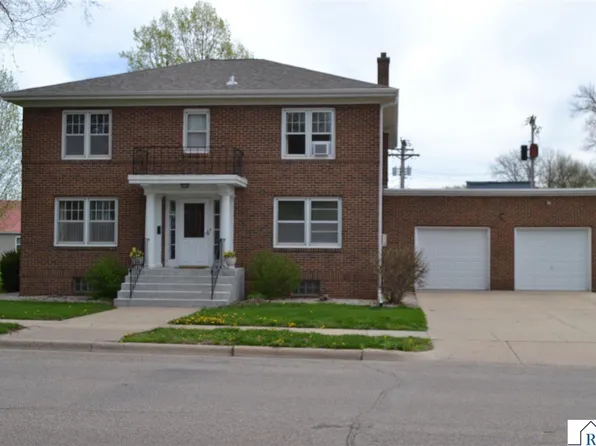 440 6th St, Lafayette, MN 56054