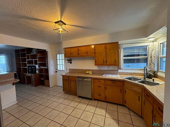 4th image of 1207 W Ural Dr