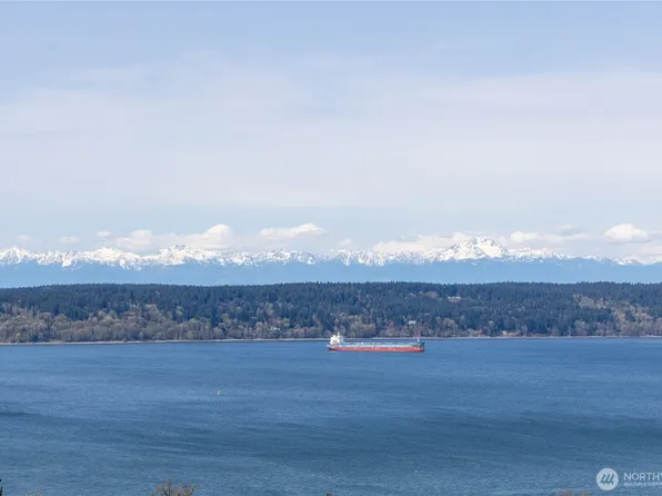 6125 Panorama Drive NE, Tacoma, WA 98422