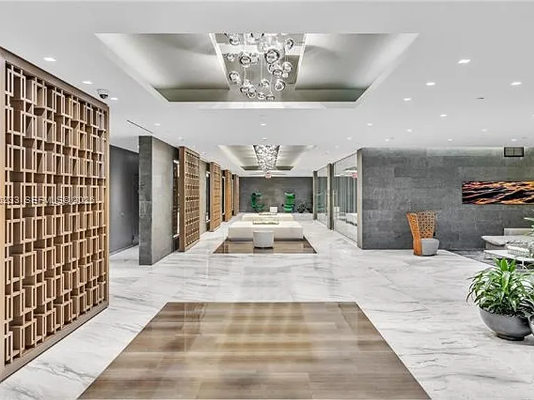 400 Sunny Isles Blvd #1708 — Photo 32