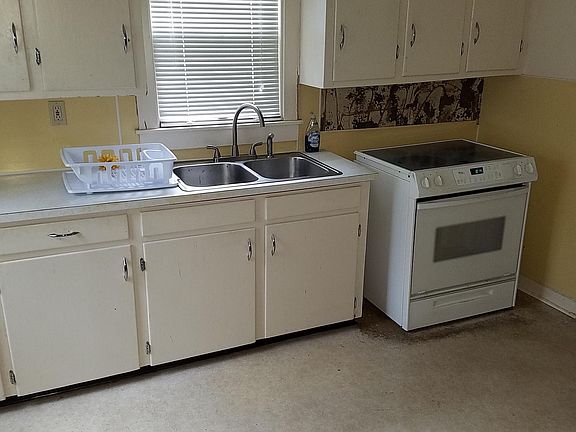 5th image of 311 Park St #A