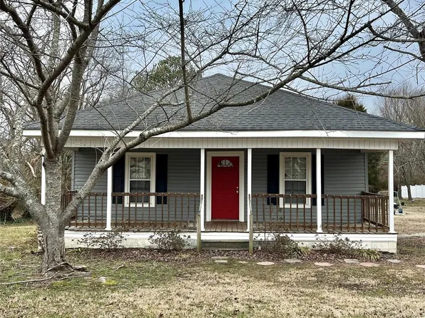 818 Grier St, Lincolnton, NC 28092