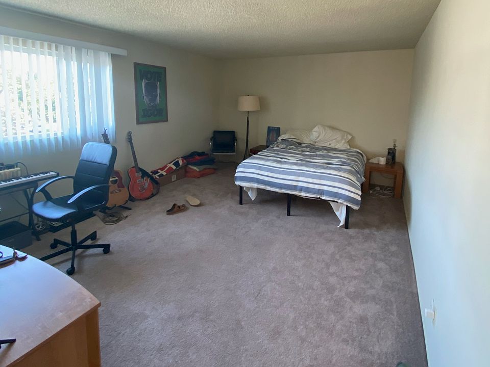 1st image of 445 S Los Robles Ave APT 301