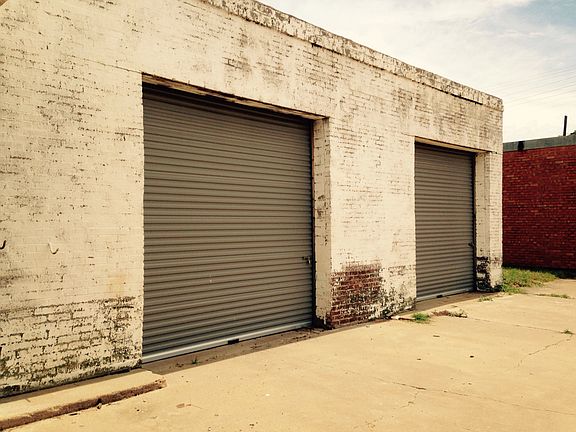 5th image of 124 N Avenue C