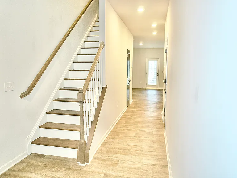 153 Enterprise Dr — Photo 7