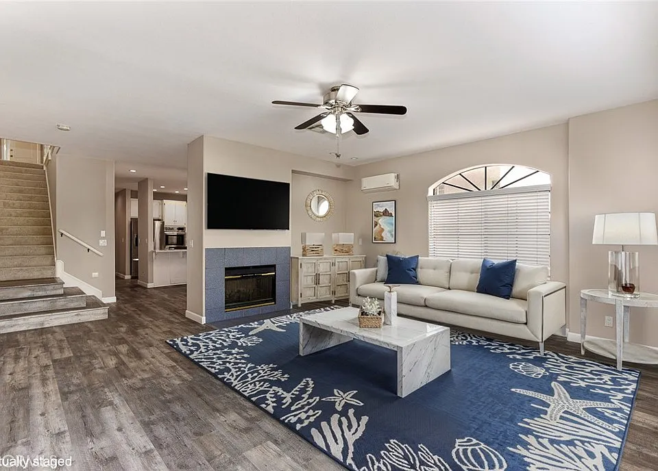 1403 W Santa Cruz St