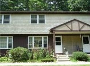 13 Holly Ln, Londonderry, NH 03053