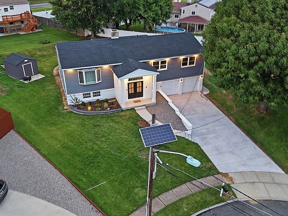 2nd image of 9 Bucknell Dr