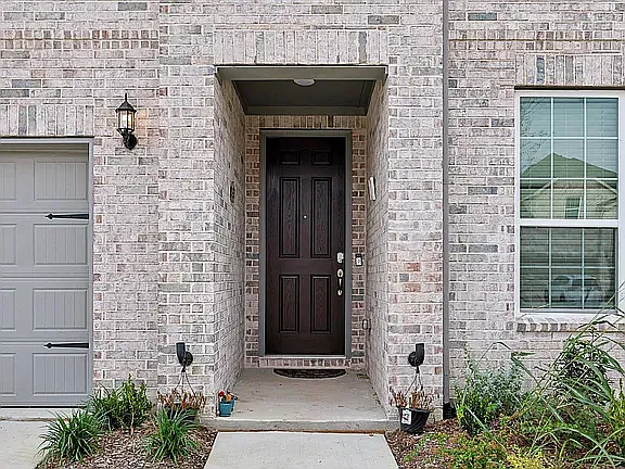 3621 Cadogan St — Photo 23