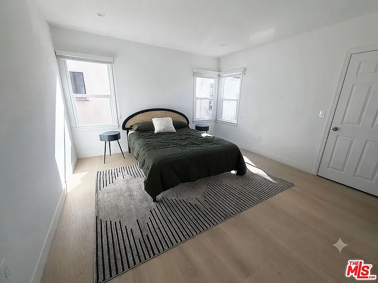 1546 S Ogden Dr #2B — Photo 7