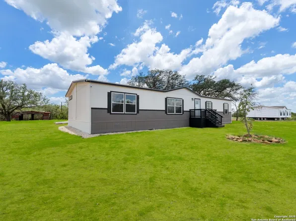 2955 FM 1333, Poteet, TX 78065