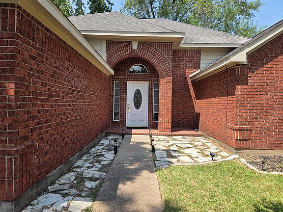 3rd image of 3627 Timothy Ln