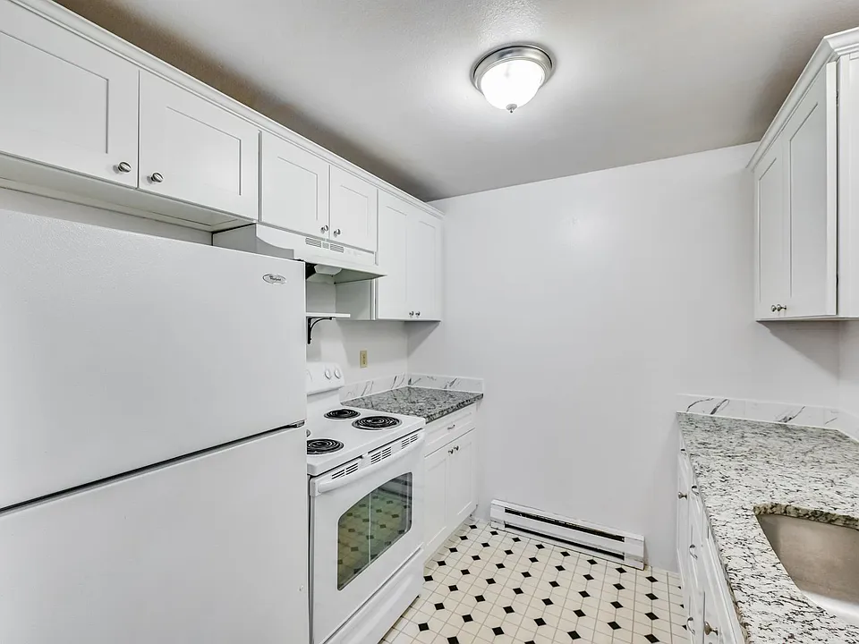 9785 SW Lookout Ter #MAT9785-A