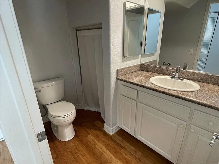 413 N Elena Ave #C — Photo 12