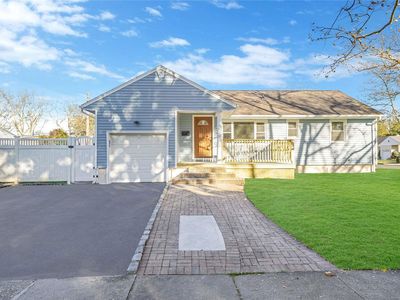 47 Laurel Hill Drive, Valley Stream, NY, 11581
