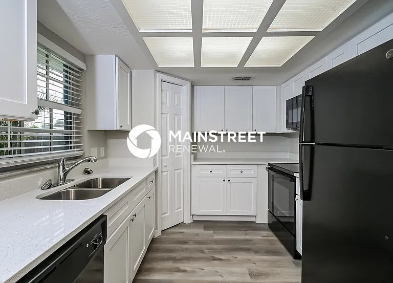 8007 Apache Ln — Photo 4