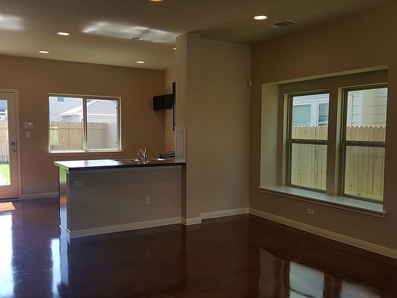 3rd image of 4607 Graceful Ln