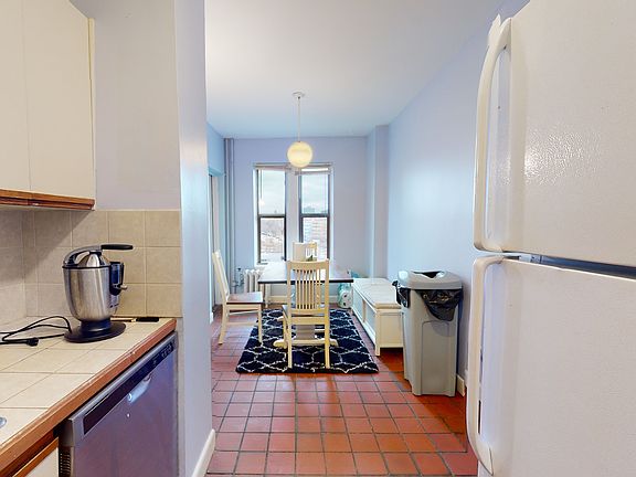 2nd image of 448 Park Dr APT 15