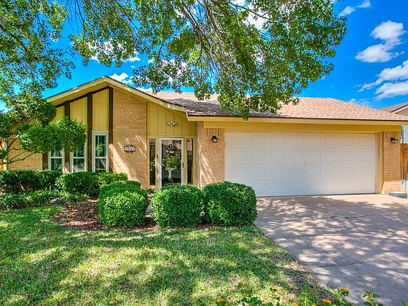3rd image of 3916 Driftwood Dr