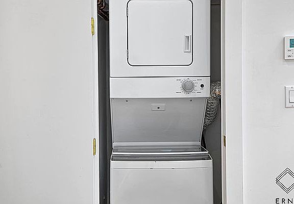4th image of 97 Varet St Suite 1A