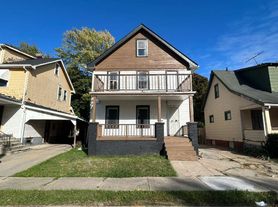 1093 E 147th St,