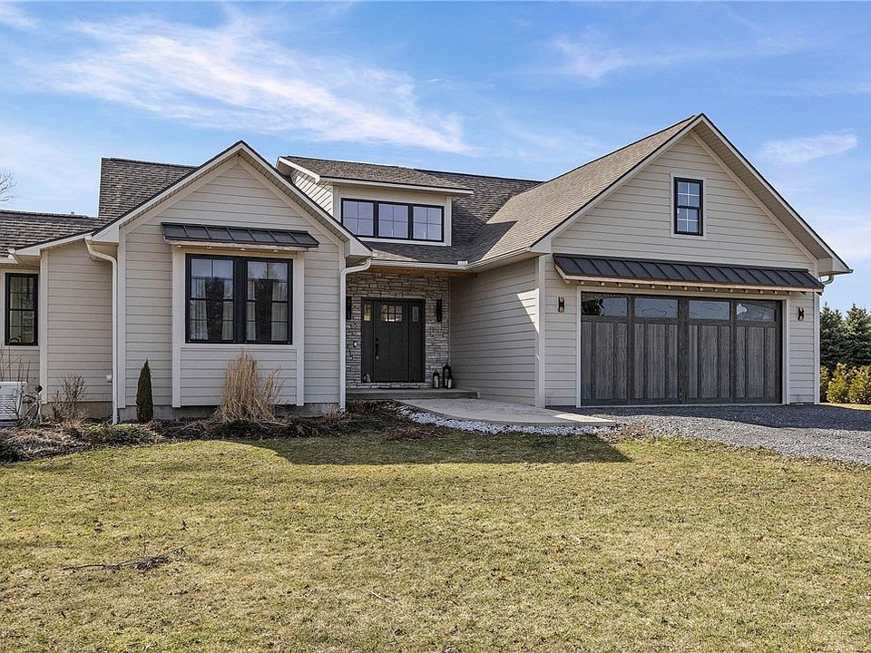 1st image of 4559 Hoyt Rd