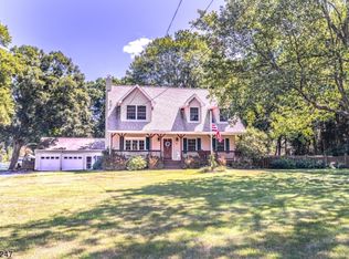 842 Macopin Rd, West Milford, NJ 07480