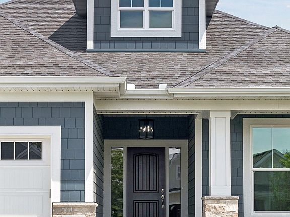 4th image of 4742 Lawndale Ct N