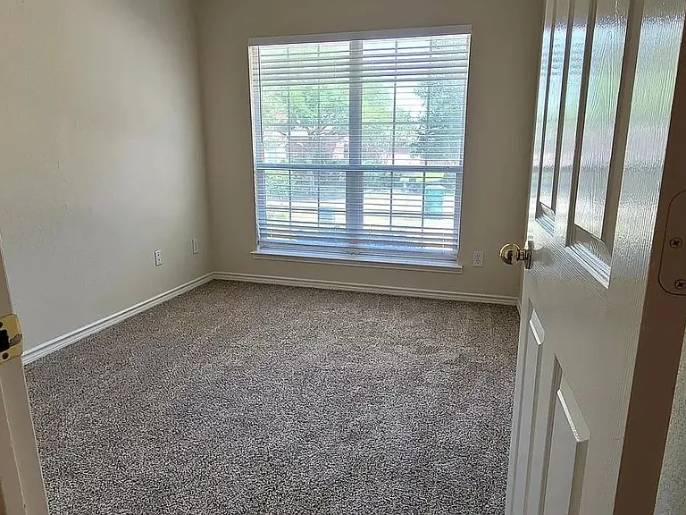 8301 Blacktail Trl — Photo 11
