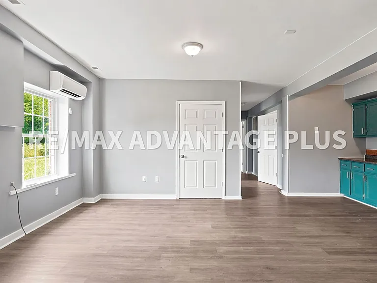 327 Thomas Jefferson Hwy — Photo 31