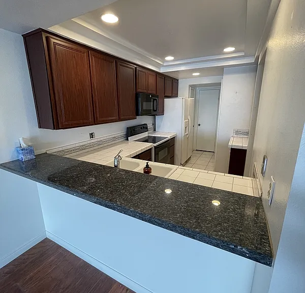 3098 Rue Dorleans #1-unit 205 — Photo 4