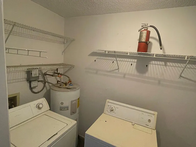 3308 Fox Hunt Dr — Photo 9