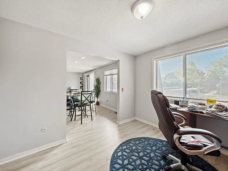 Heatherstone Apartments — Photo 19