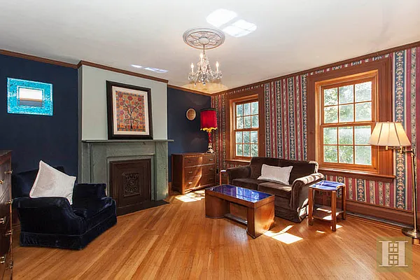 Sold by Halstead Property | media 8