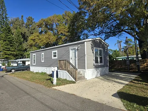 12344 Seminole Blvd Photo 1