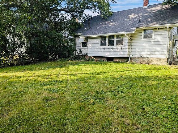 2nd image of 2415 Begole St